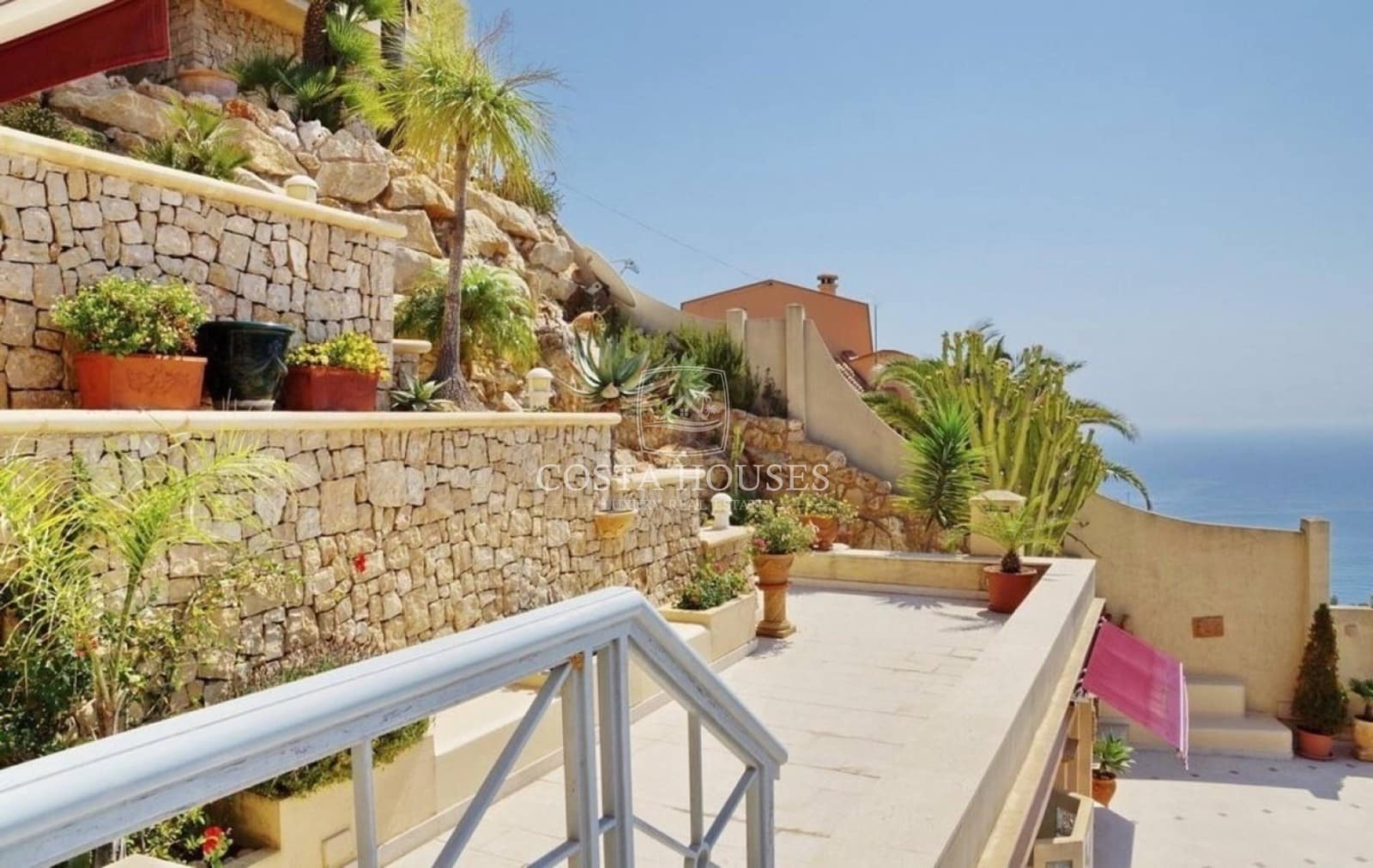 7 bedroom Villa for sale in Javea / Xabia with pool garage - € 3,600,000 (Ref: 8932135)