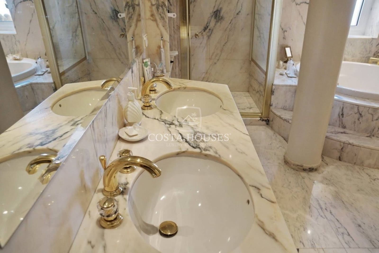 7 bedroom Villa for sale in Javea / Xabia with pool garage - € 3,600,000 (Ref: 8932135)