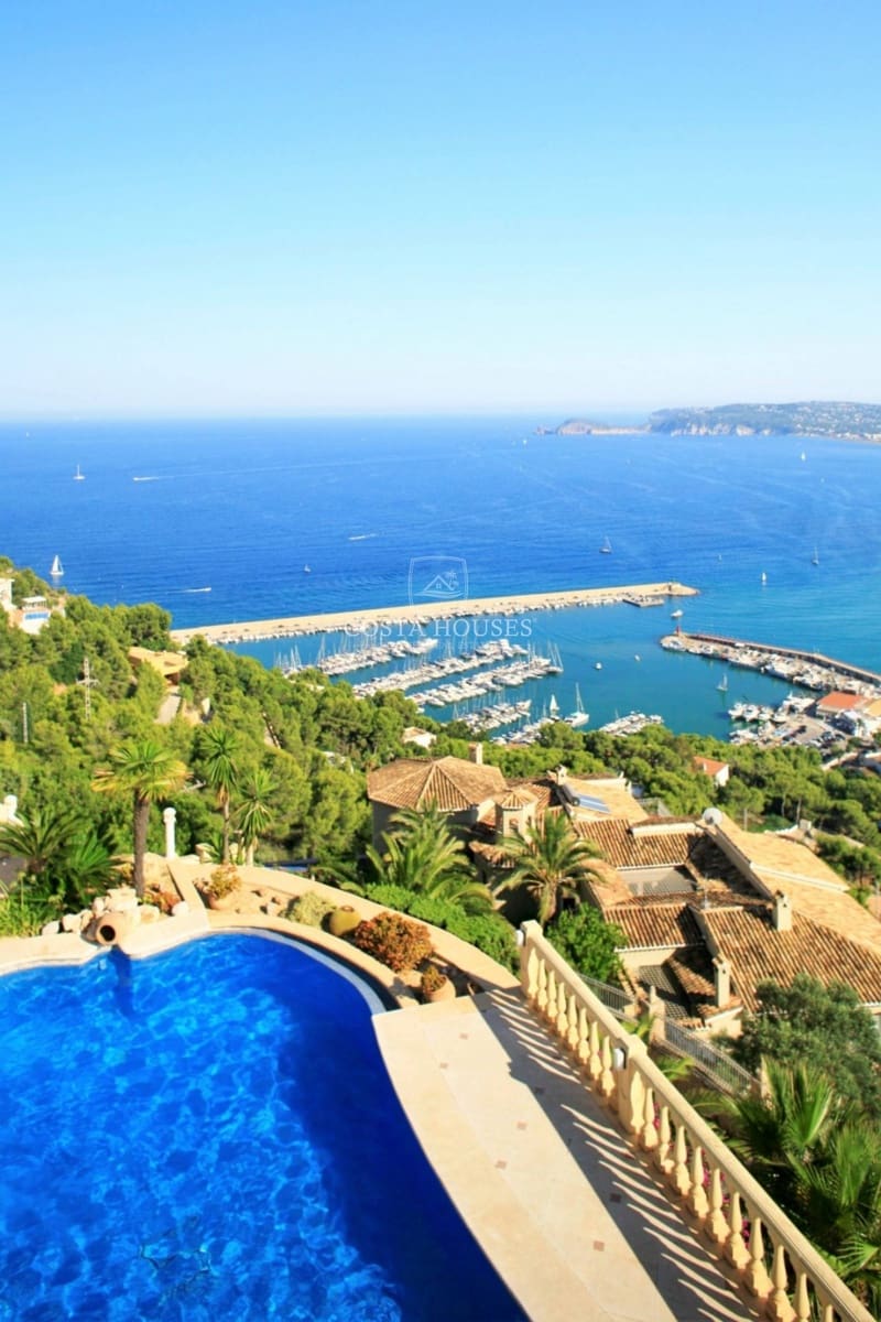 7 bedroom Villa for sale in Javea / Xabia with pool garage - € 3,600,000 (Ref: 8932135)