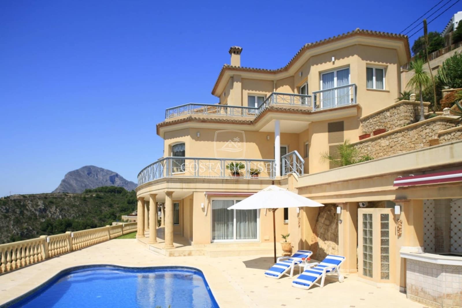 7 bedroom Villa for sale in Javea / Xabia with pool garage - € 3,600,000 (Ref: 8932135)