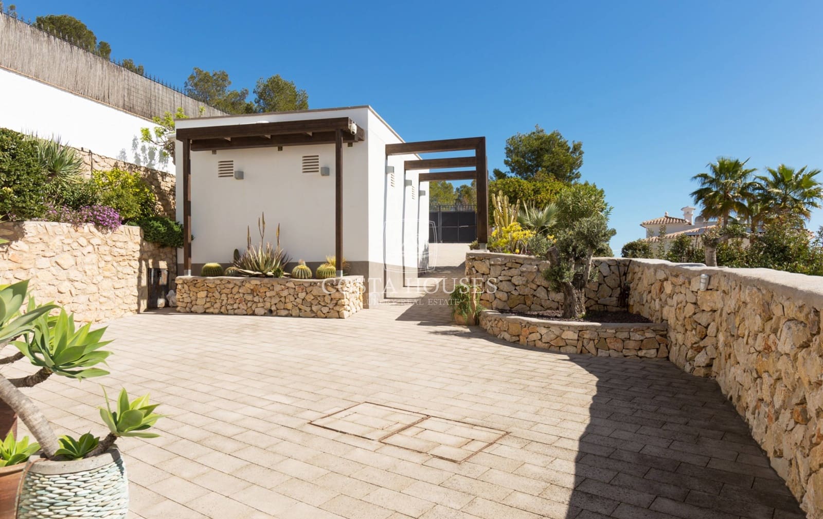 7 slaapkamer Villa te koop in Benissa met zwembad garage - € 1.750.000 (Ref: 8935011)