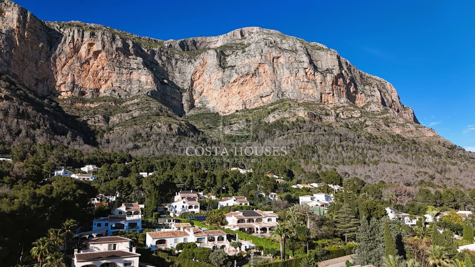 5 soveværelse Villa til salg i Javea / Xabia med swimmingpool garage - € 1.395.000 (Ref: 8944089)