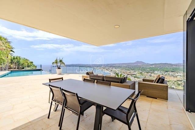 4 quarto Quinta/Casa Rural para venda em Javea / Xàbia com piscina garagem - 3 995 000 € (Ref: 8952690)