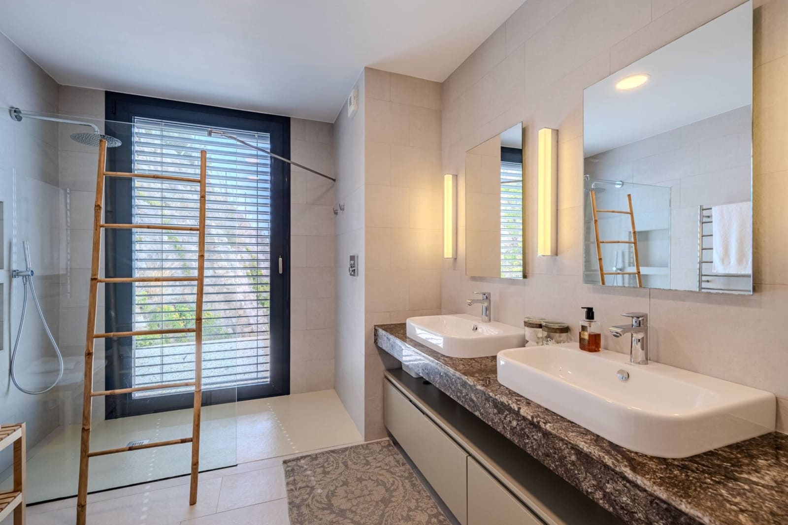 4 quarto Quinta/Casa Rural para venda em Javea / Xabia com piscina garagem - 3 995 000 € (Ref: 8952690)