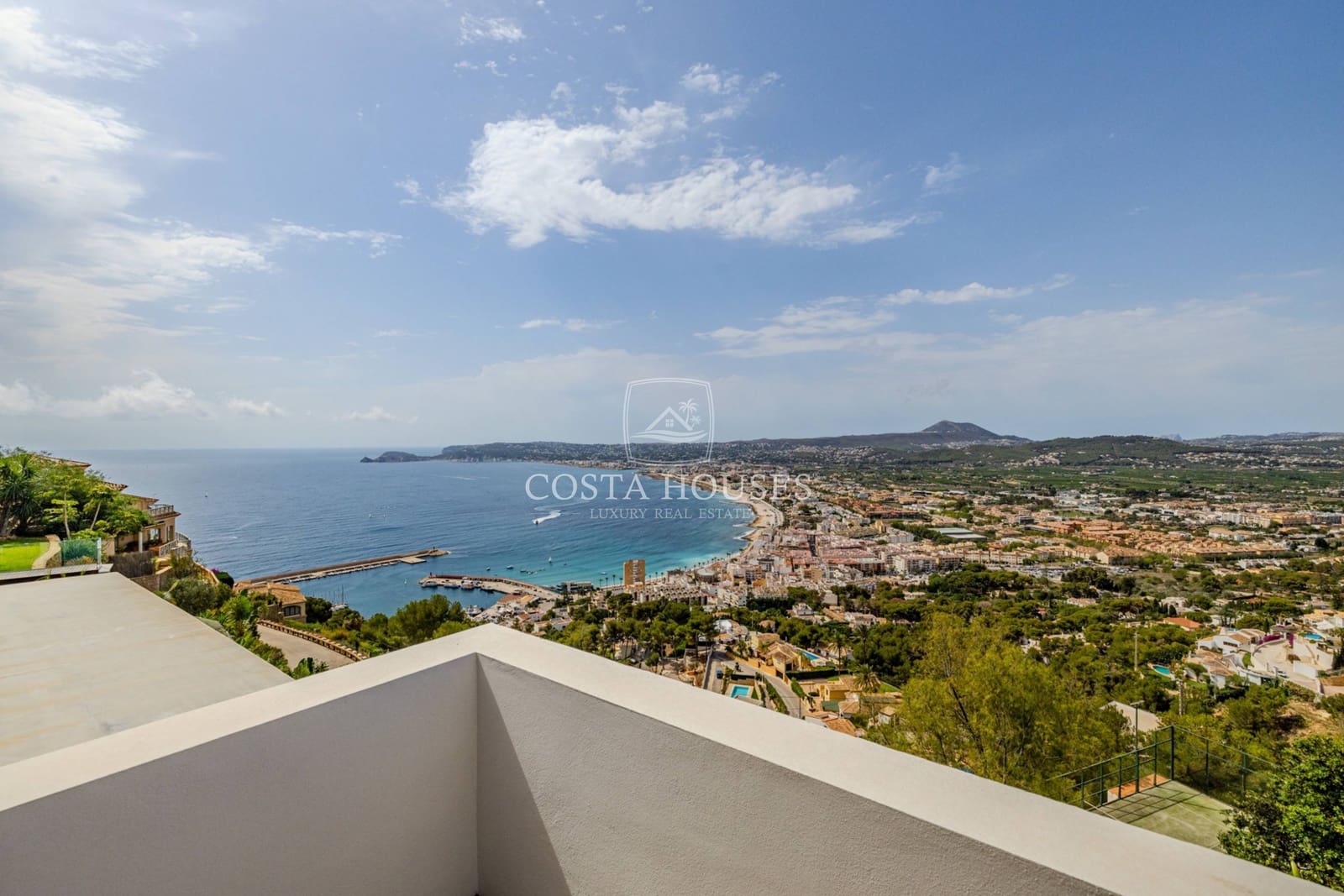 4 quarto Quinta/Casa Rural para venda em Javea / Xabia com piscina garagem - 3 995 000 € (Ref: 8952690)