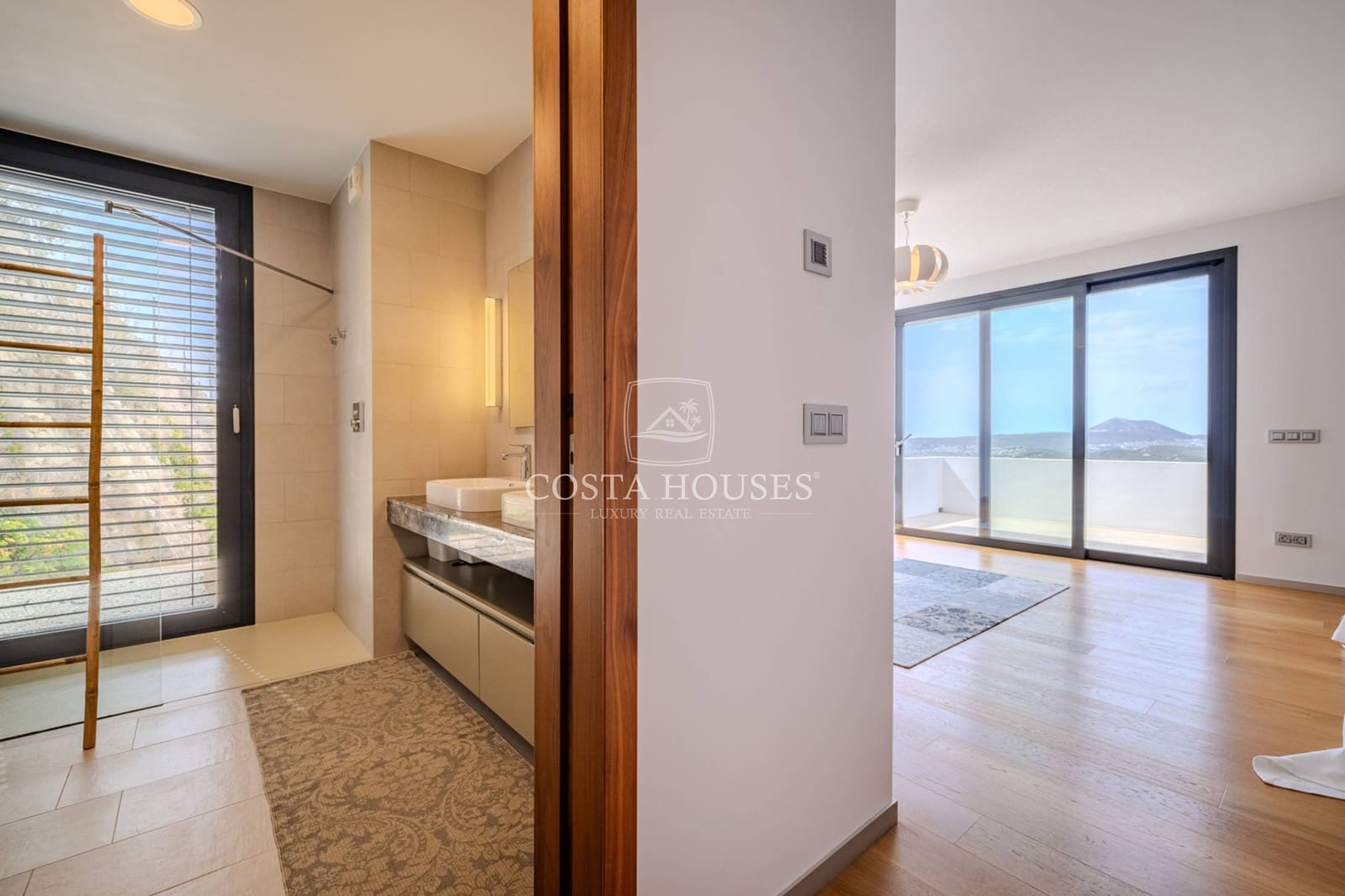 4 quarto Quinta/Casa Rural para venda em Javea / Xabia com piscina garagem - 3 995 000 € (Ref: 8952690)