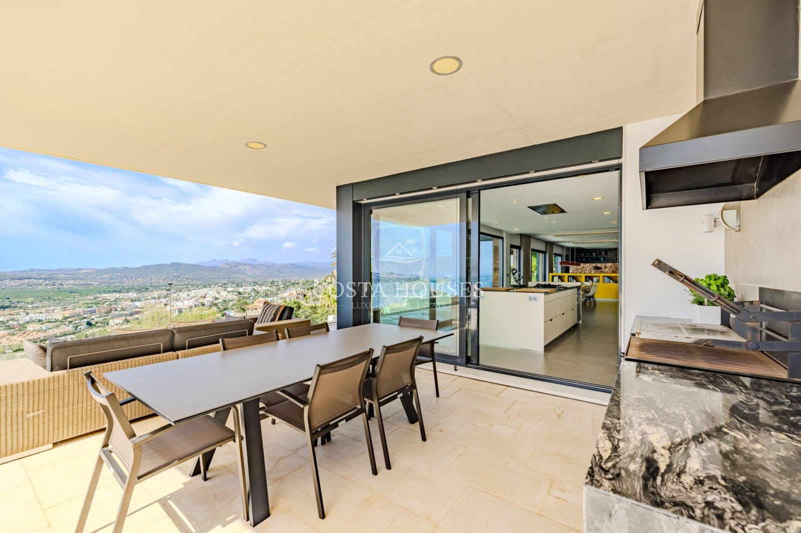 4 quarto Quinta/Casa Rural para venda em Javea / Xabia com piscina garagem - 3 995 000 € (Ref: 8952690)