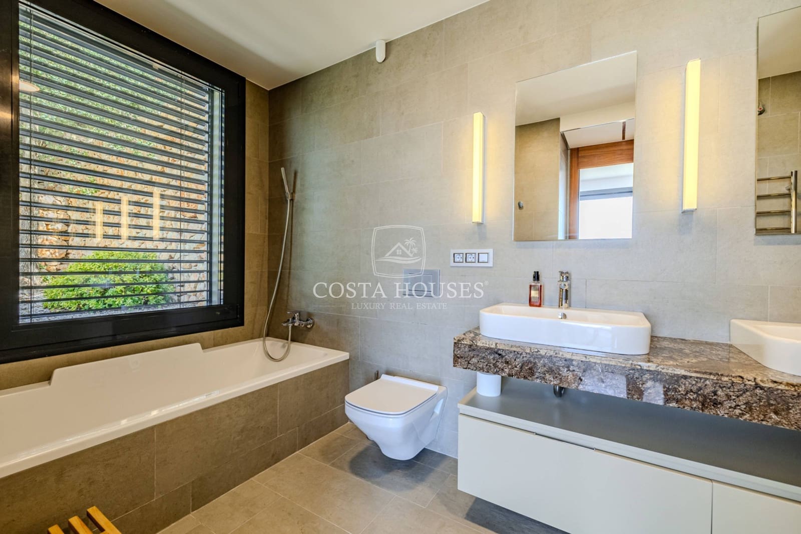 4 quarto Quinta/Casa Rural para venda em Javea / Xabia com piscina garagem - 3 995 000 € (Ref: 8952690)