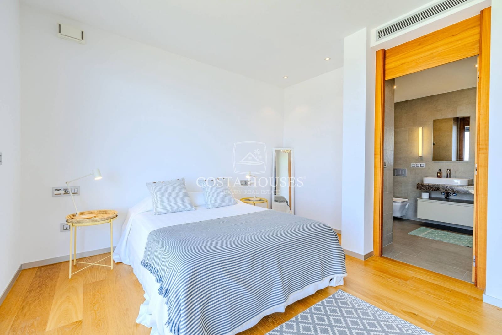 4 quarto Quinta/Casa Rural para venda em Javea / Xabia com piscina garagem - 3 995 000 € (Ref: 8952690)