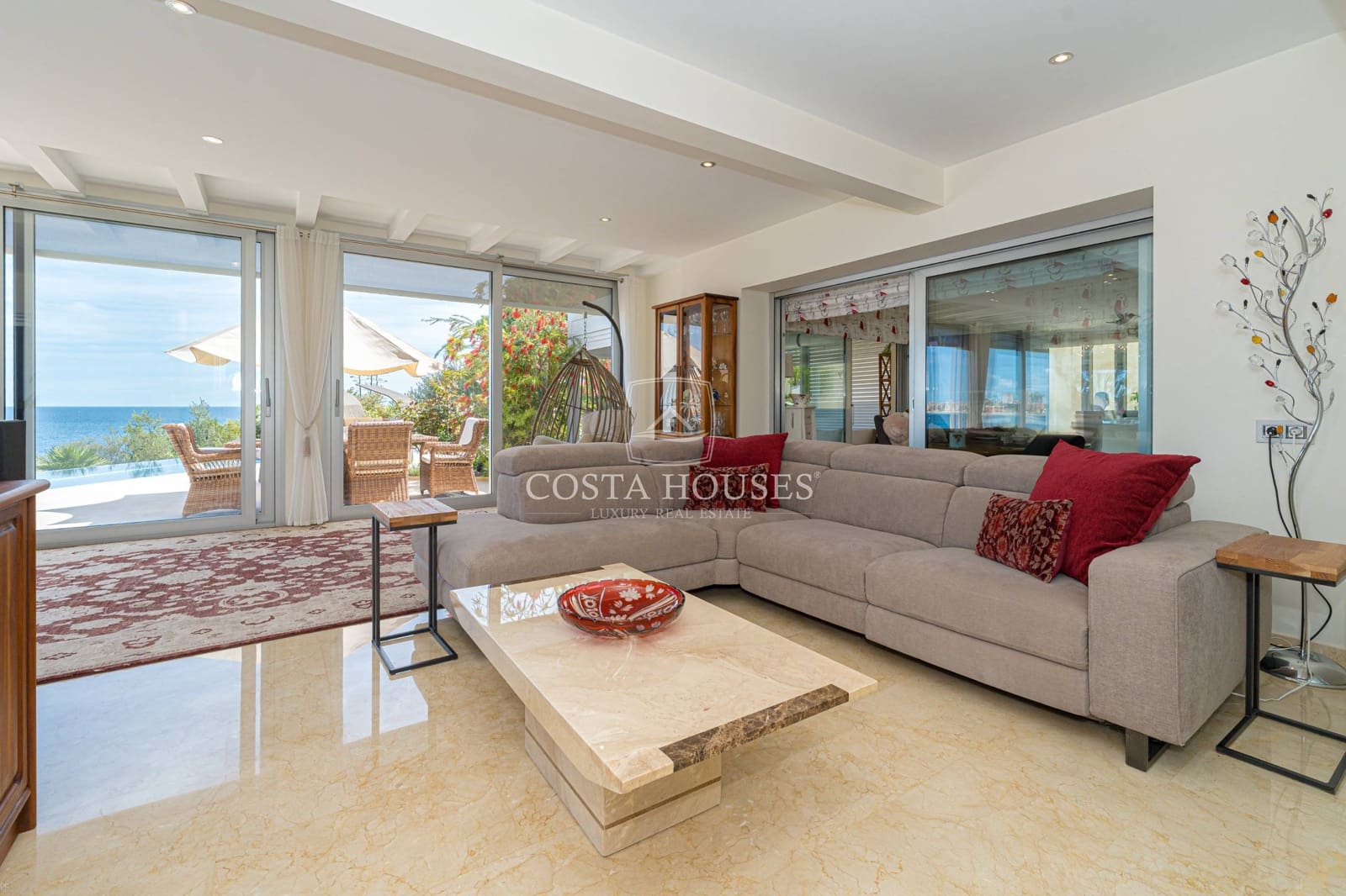 4 soverom Villa til salgs i Calpe / Calp med svømmebasseng garasje - € 4 200 000 (Ref: 8961556)