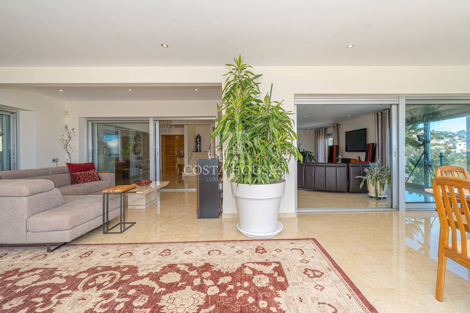 4 soverom Villa til salgs i Calpe / Calp med svømmebasseng garasje - € 4 200 000 (Ref: 8961556)
