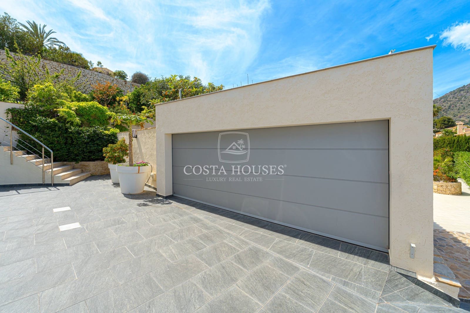 4 soverom Villa til salgs i Calpe / Calp med svømmebasseng garasje - € 4 200 000 (Ref: 8961556)