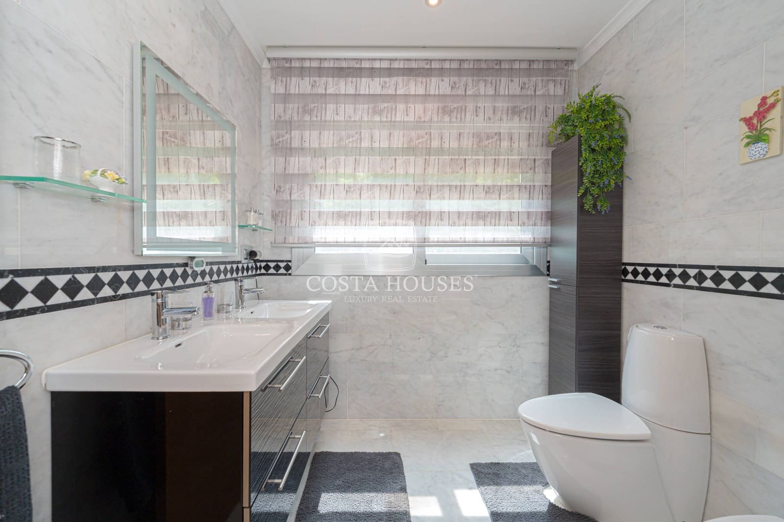 4 soverom Villa til salgs i Calpe / Calp med svømmebasseng garasje - € 4 200 000 (Ref: 8961556)