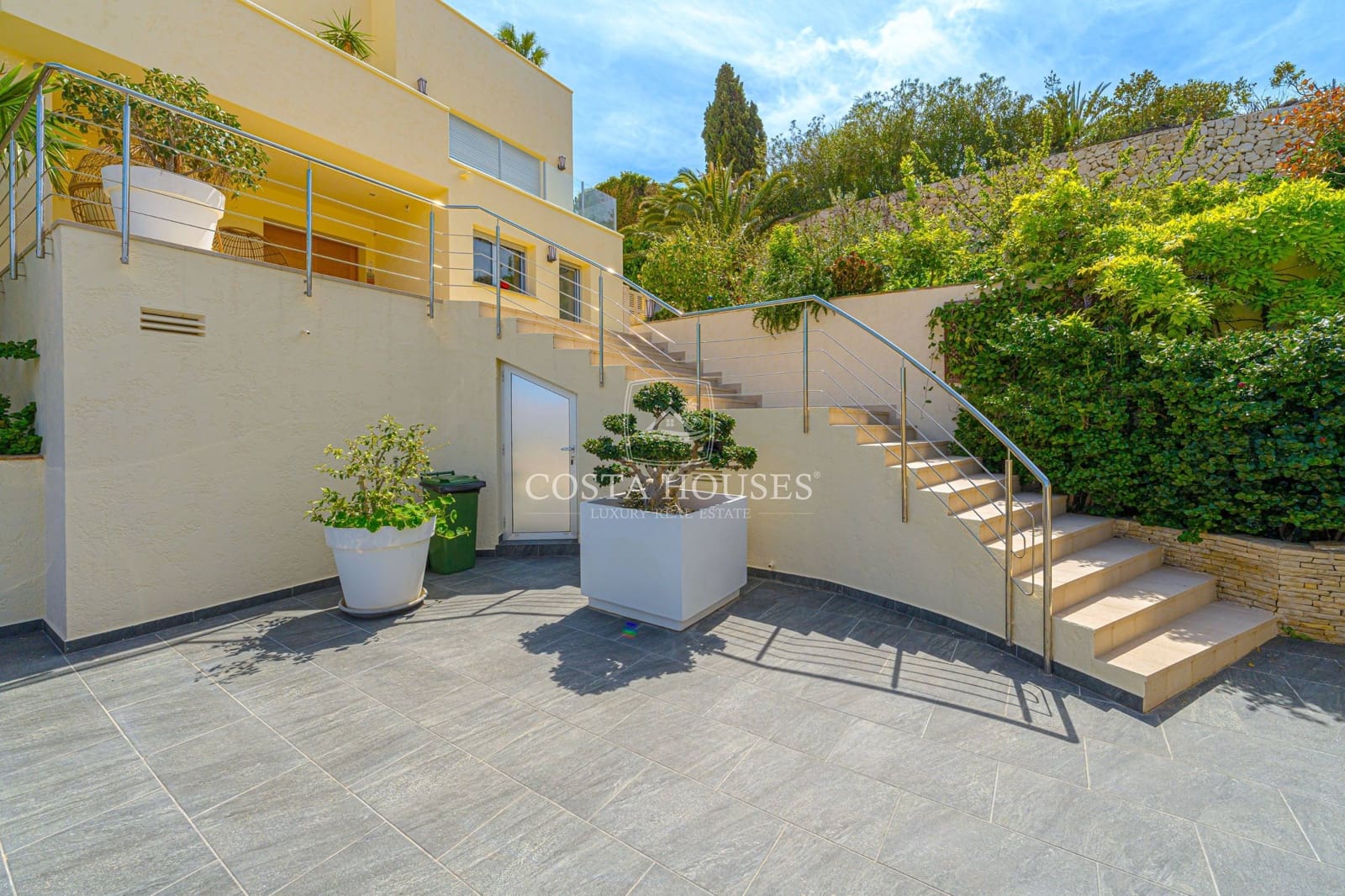 4 soverom Villa til salgs i Calpe / Calp med svømmebasseng garasje - € 4 200 000 (Ref: 8961556)
