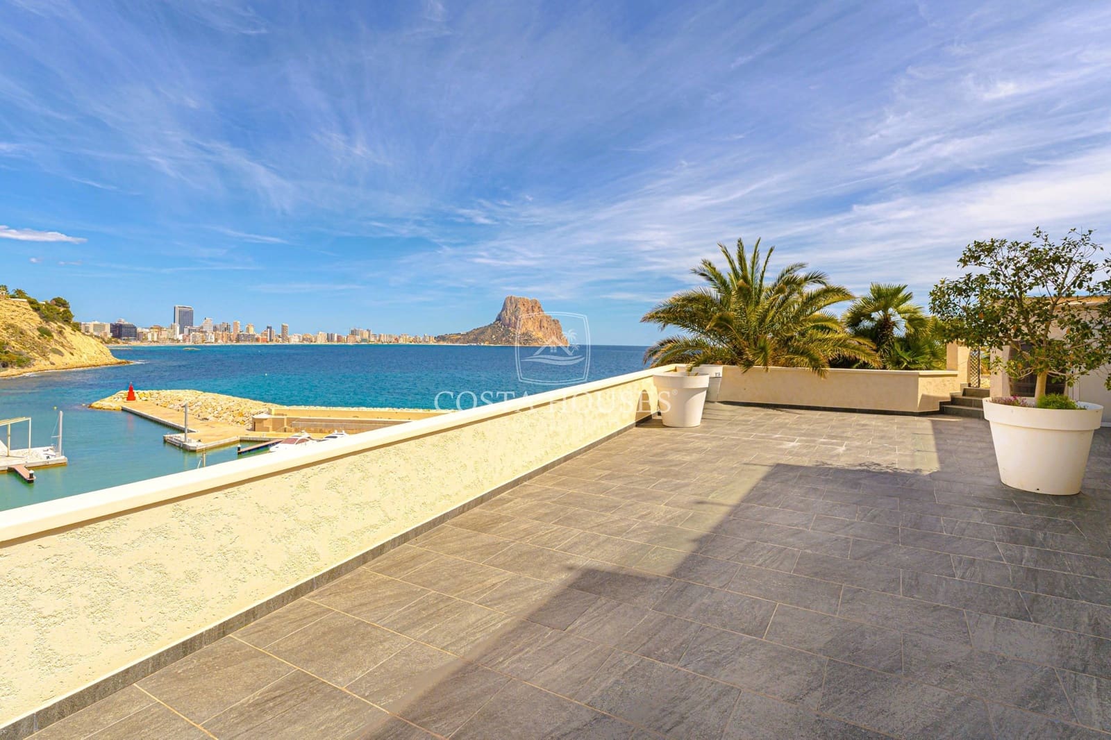 4 soverom Villa til salgs i Calpe / Calp med svømmebasseng garasje - € 4 200 000 (Ref: 8961556)
