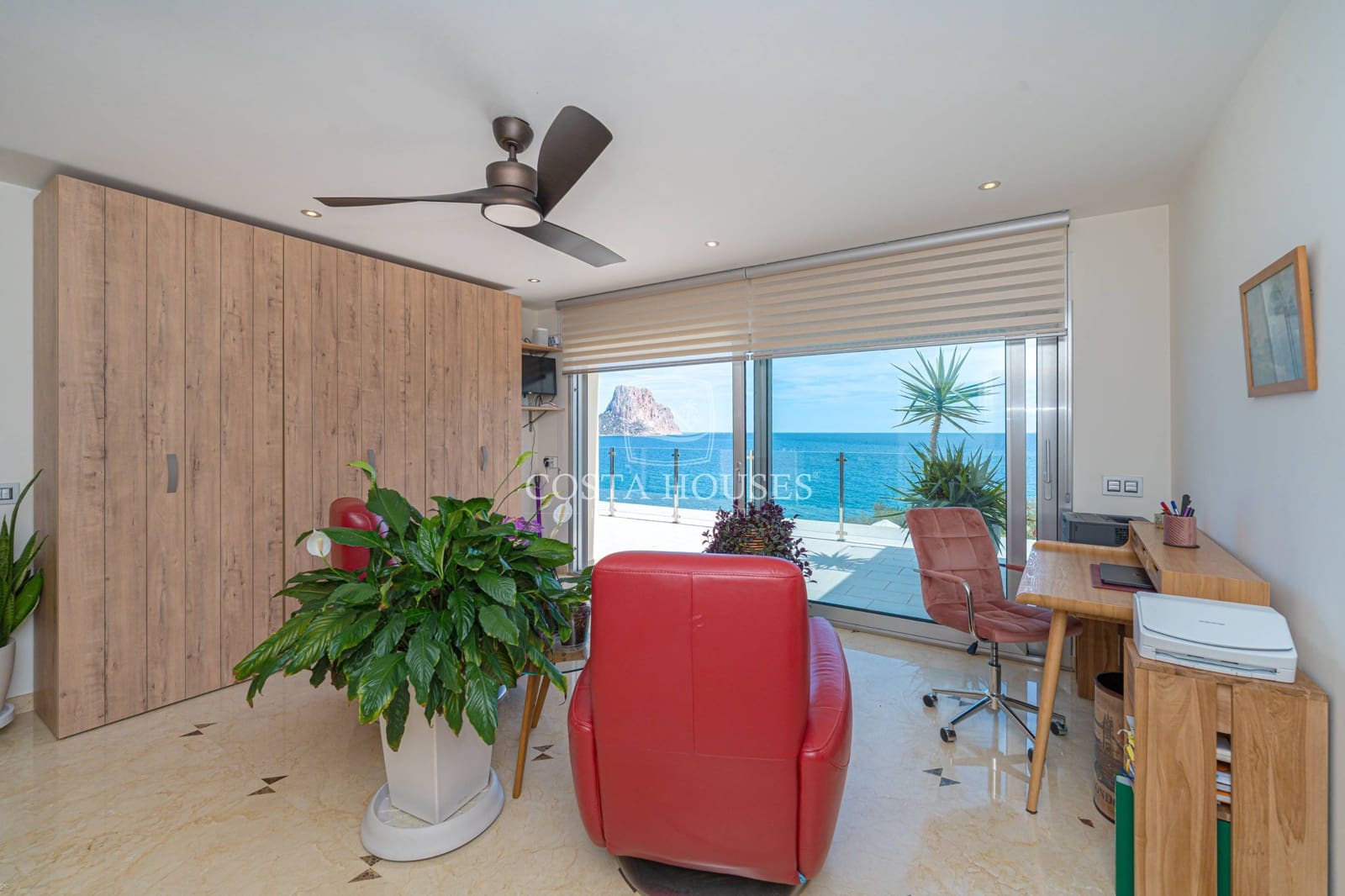 4 soverom Villa til salgs i Calpe / Calp med svømmebasseng garasje - € 4 200 000 (Ref: 8961556)