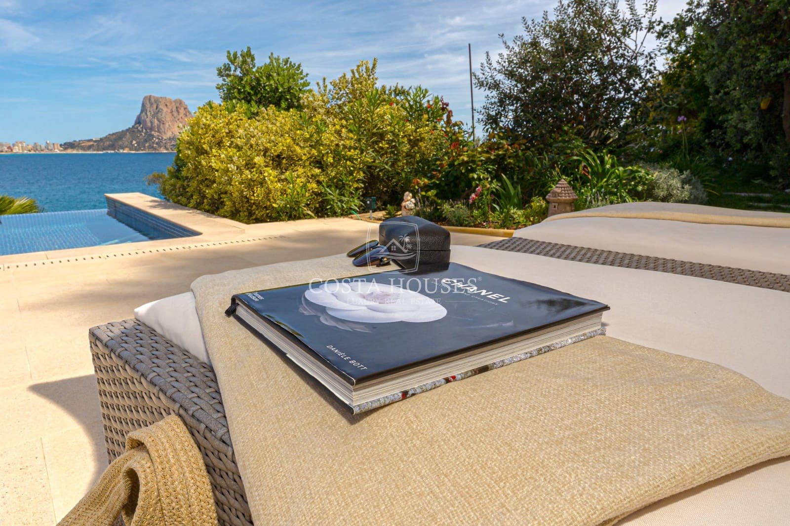 4 soverom Villa til salgs i Calpe / Calp med svømmebasseng garasje - € 4 200 000 (Ref: 8961556)