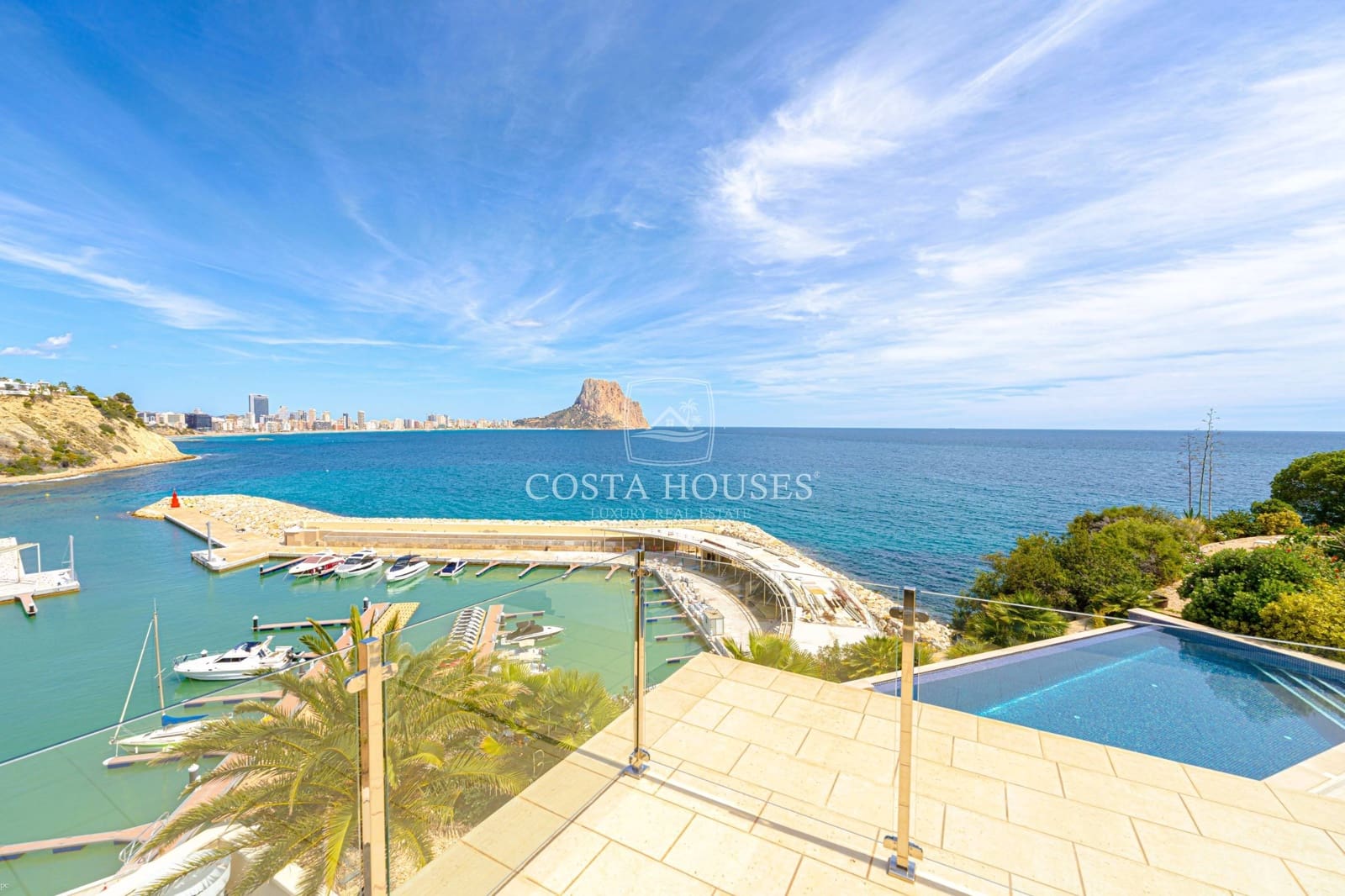 4 soverom Villa til salgs i Calpe / Calp med svømmebasseng garasje - € 4 200 000 (Ref: 8961556)