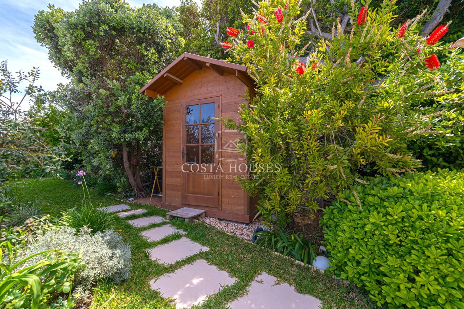4 soverom Villa til salgs i Calpe / Calp med svømmebasseng garasje - € 4 200 000 (Ref: 8961556)