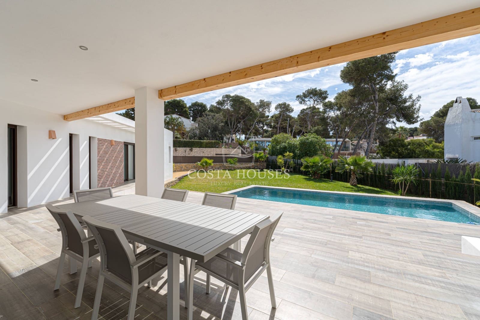 Chalet de 3 habitaciones en Javea / Xàbia en venta con piscina - 1.790.000 € (Ref: 8968222)