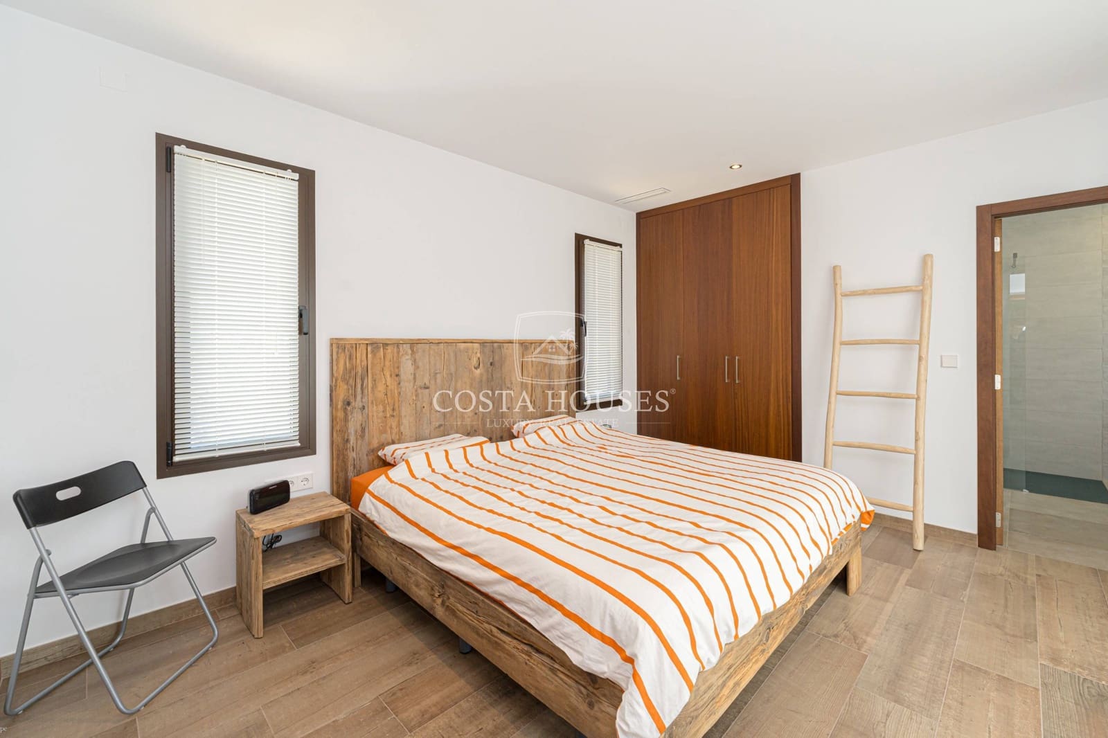 Chalet de 3 habitaciones en Javea / Xàbia en venta con piscina - 1.790.000 € (Ref: 8968222)