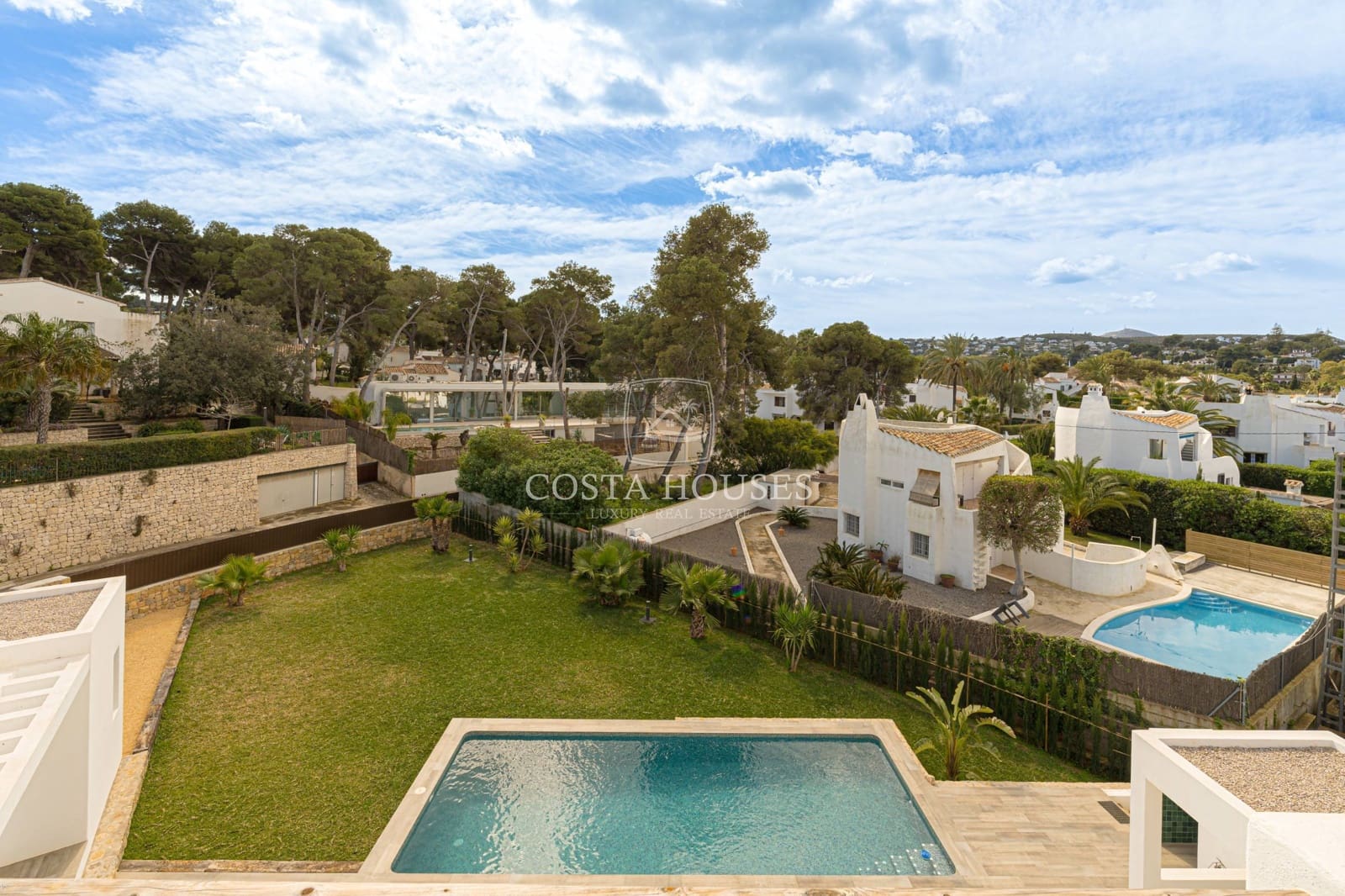 Chalet de 3 habitaciones en Javea / Xàbia en venta con piscina - 1.790.000 € (Ref: 8968222)