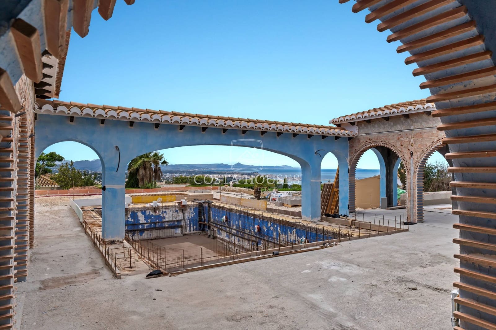 4 bedroom Villa for sale in Denia with pool garage - € 3,600,000 (Ref: 8970315)