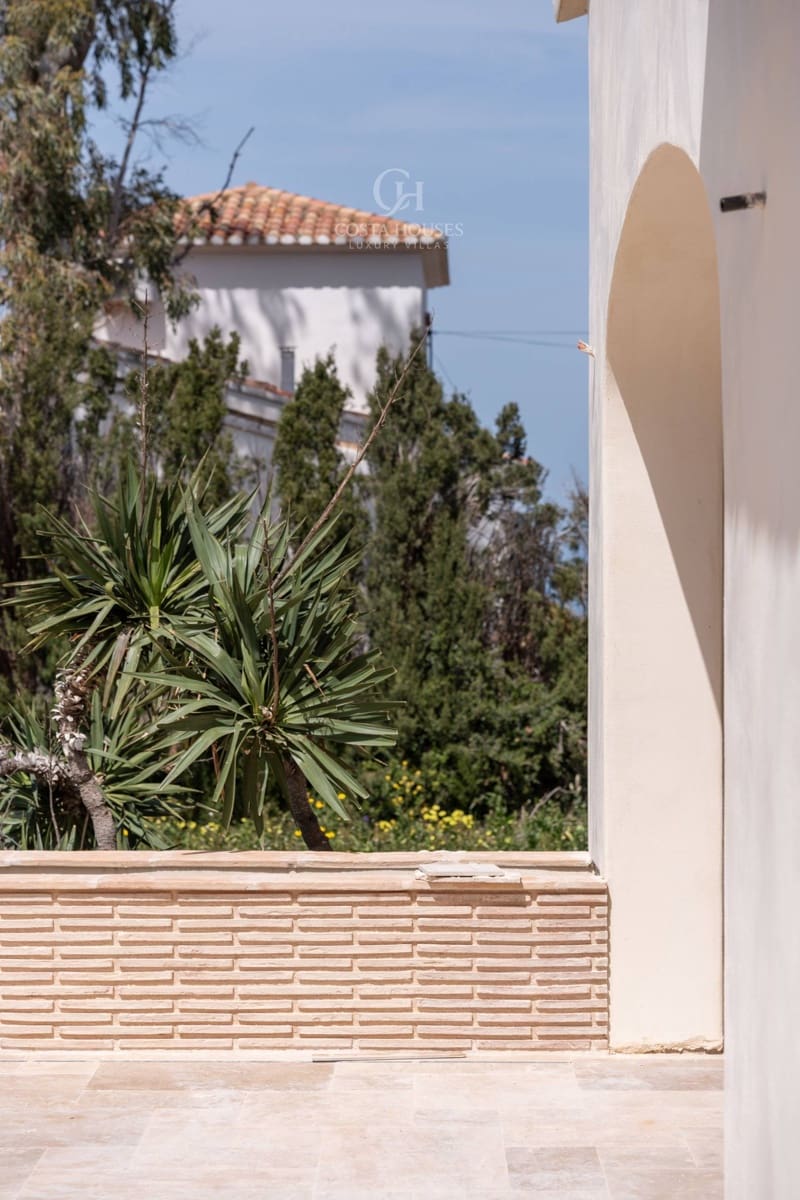 Chalet de 4 habitaciones en Dénia en venta con piscina garaje - 3.600.000 € (Ref: 8970315)