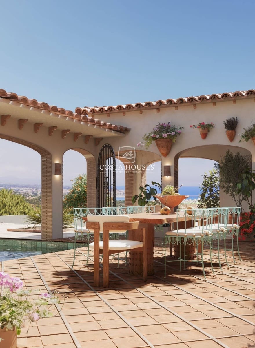 Chalet de 4 habitaciones en Dénia en venta con piscina garaje - 3.600.000 € (Ref: 8970315)