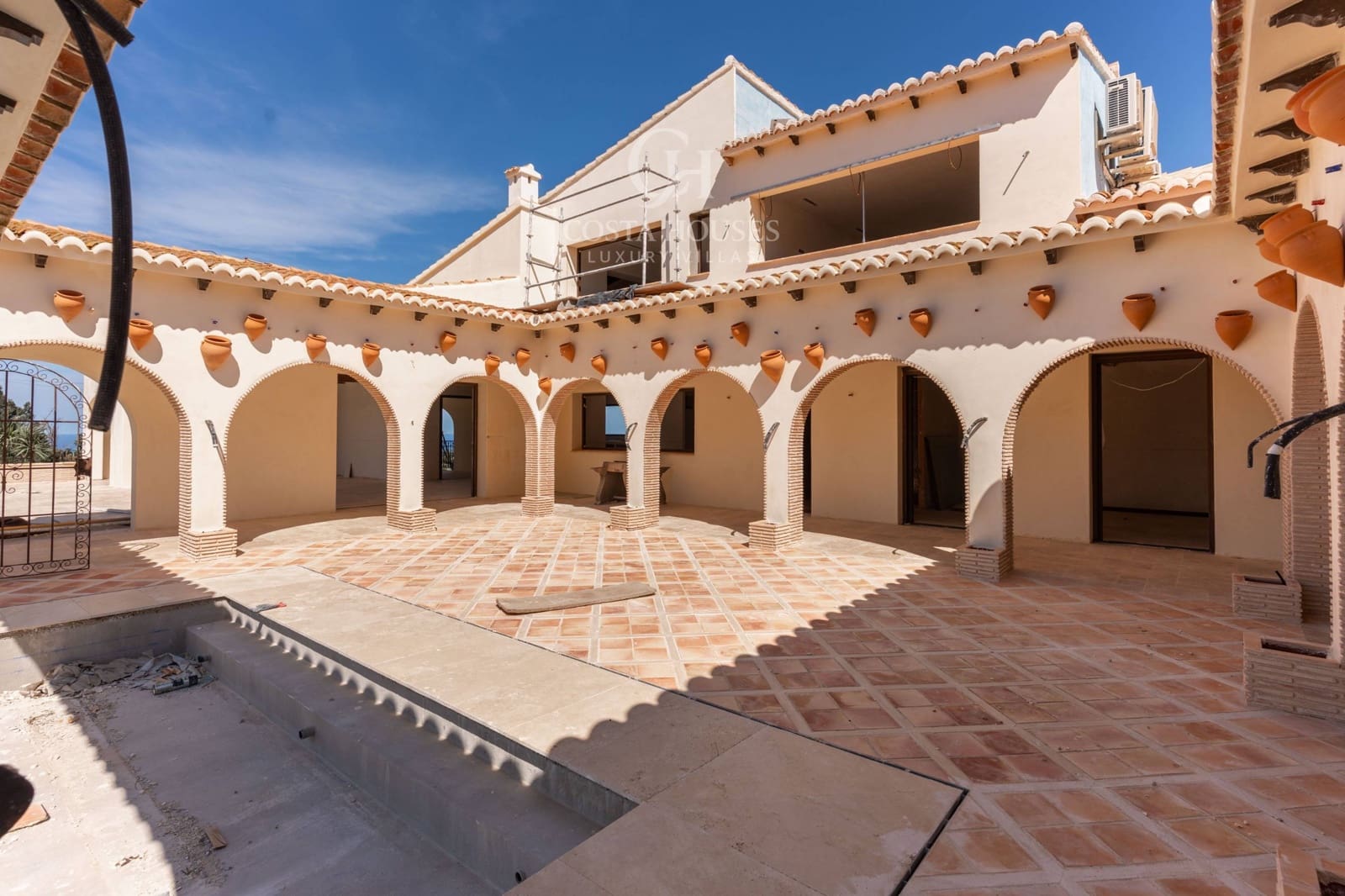 Chalet de 4 habitaciones en Dénia en venta con piscina garaje - 3.600.000 € (Ref: 8970315)