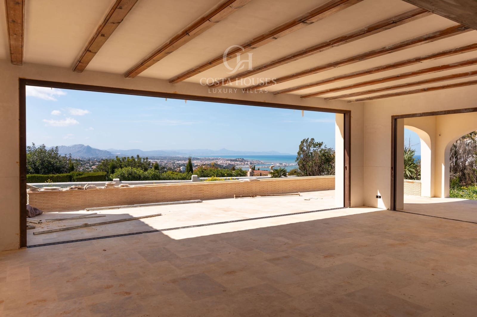 Chalet de 4 habitaciones en Dénia en venta con piscina garaje - 3.600.000 € (Ref: 8970315)