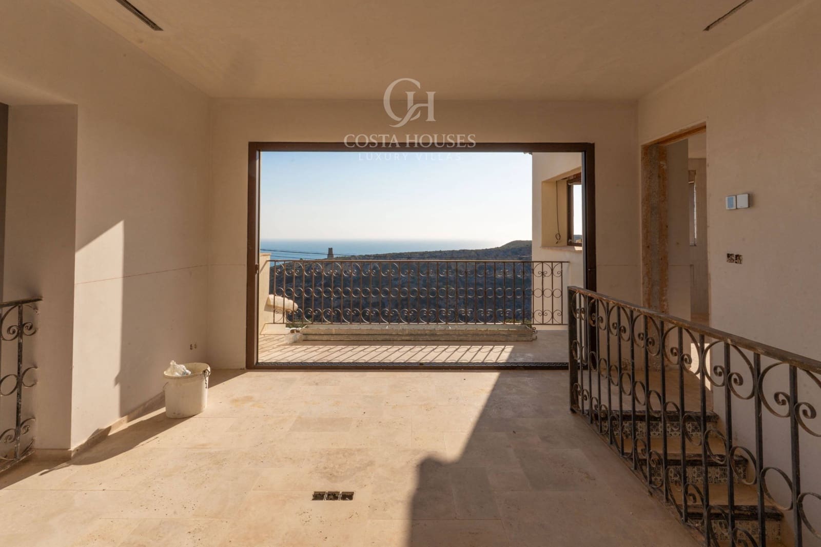 Chalet de 4 habitaciones en Dénia en venta con piscina garaje - 3.600.000 € (Ref: 8970315)