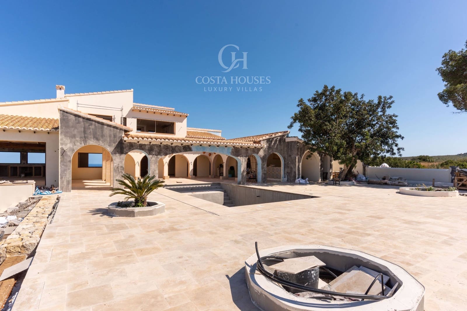 Chalet de 4 habitaciones en Dénia en venta con piscina garaje - 3.600.000 € (Ref: 8970315)