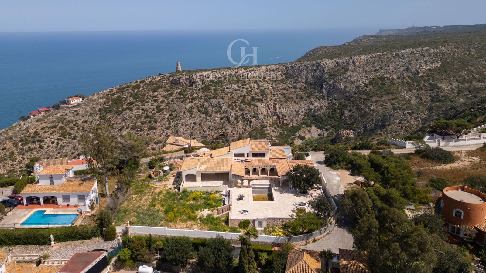 Chalet de 4 habitaciones en Dénia en venta con piscina garaje - 3.600.000 € (Ref: 8970315)