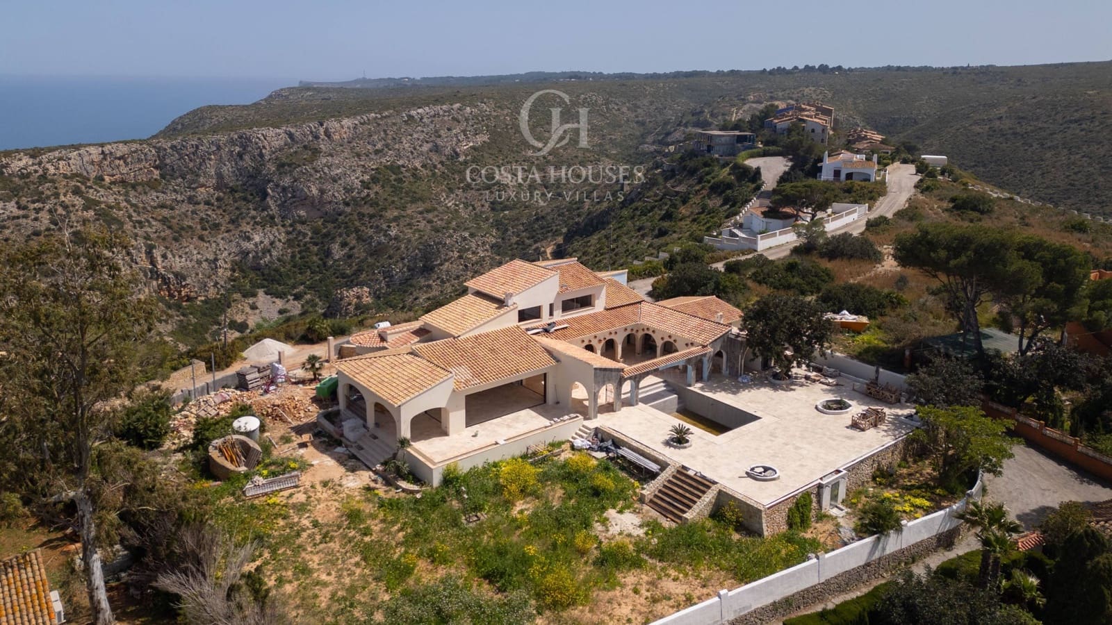 Chalet de 4 habitaciones en Dénia en venta con piscina garaje - 3.600.000 € (Ref: 8970315)