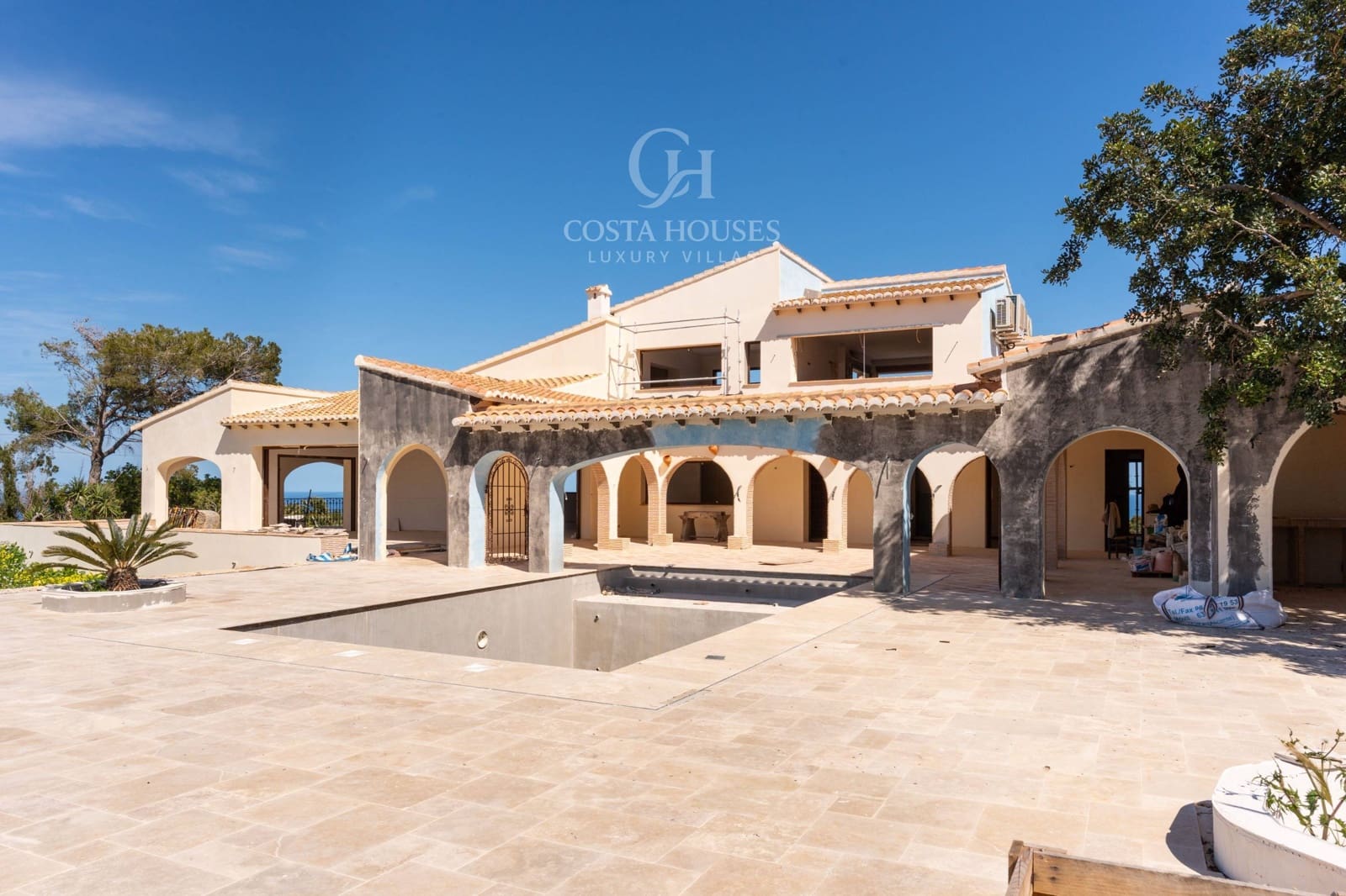 Chalet de 4 habitaciones en Dénia en venta con piscina garaje - 3.600.000 € (Ref: 8970315)