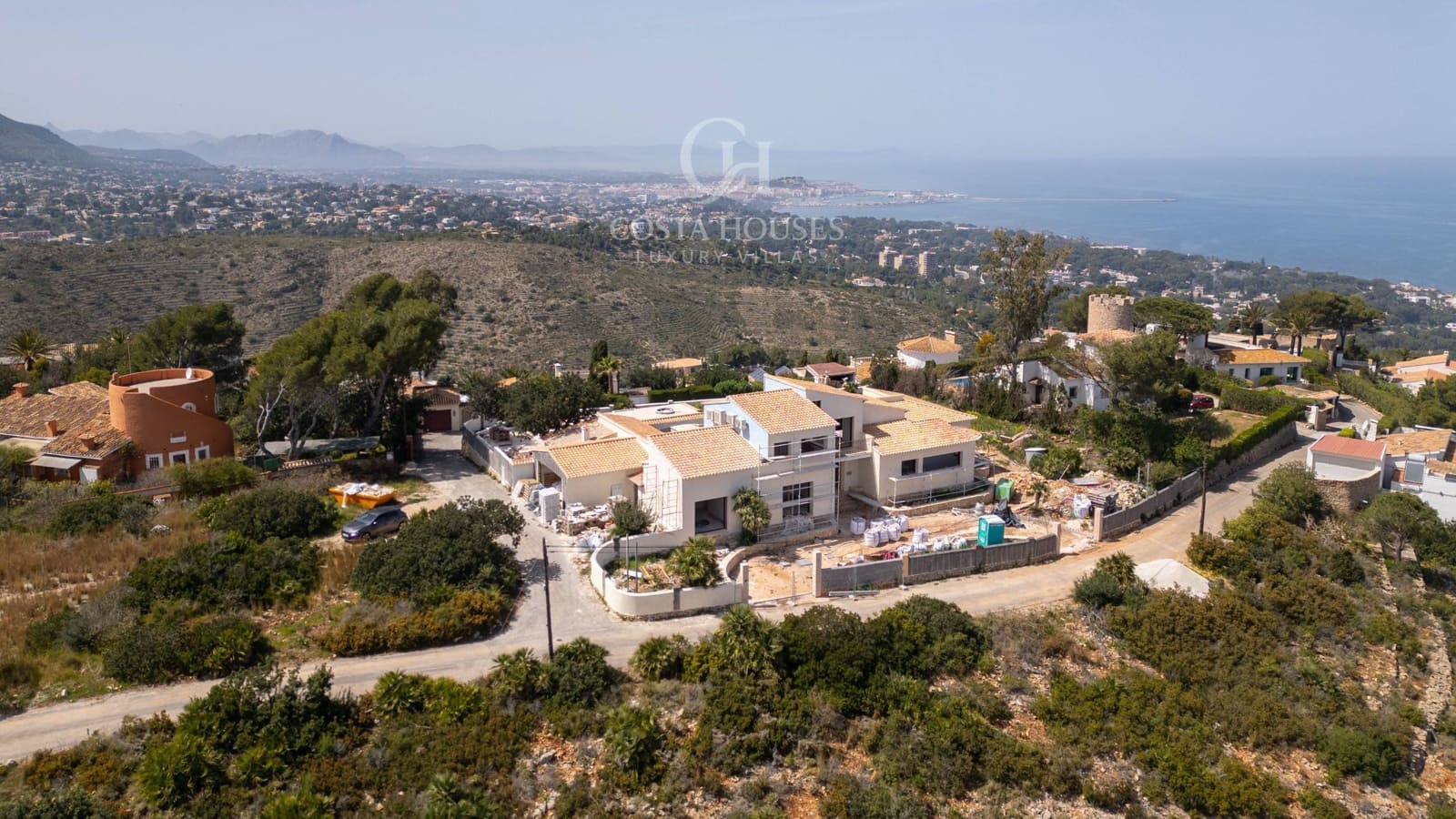 Chalet de 4 habitaciones en Dénia en venta con piscina garaje - 3.600.000 € (Ref: 8970315)