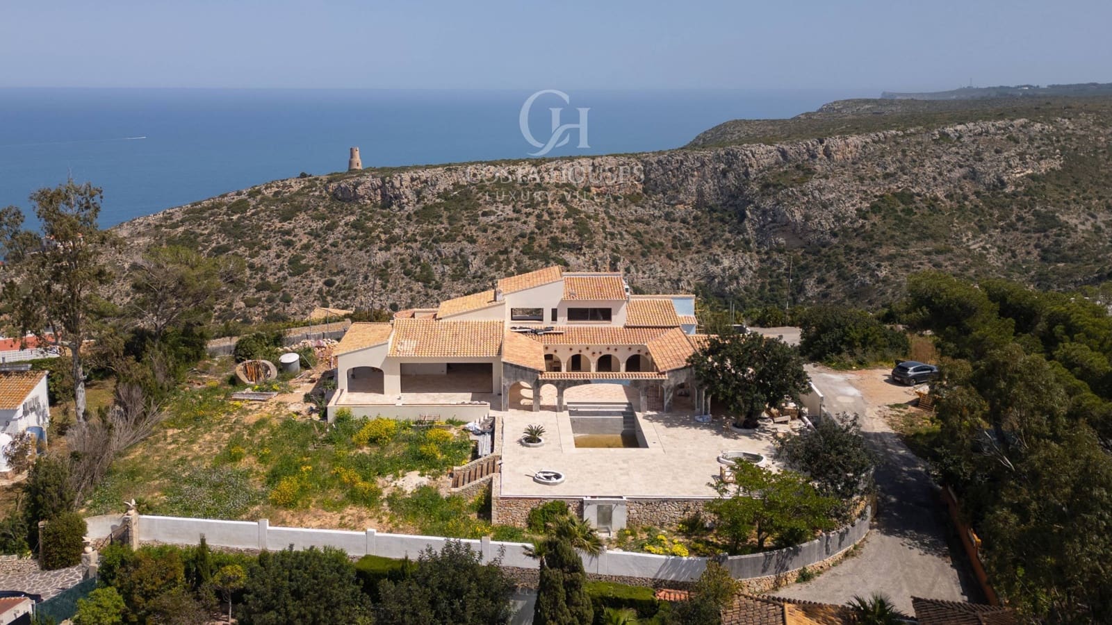 Chalet de 4 habitaciones en Dénia en venta con piscina garaje - 3.600.000 € (Ref: 8970315)