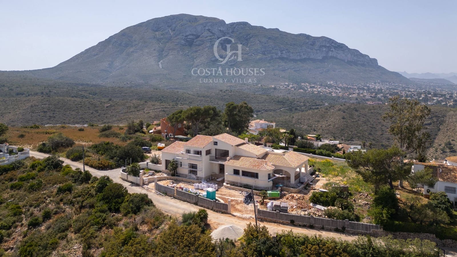 Chalet de 4 habitaciones en Dénia en venta con piscina garaje - 3.600.000 € (Ref: 8970315)