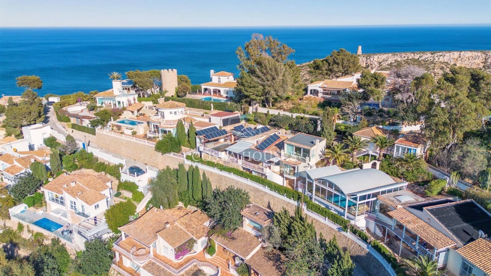 6 bedroom Villa for sale in Denia with pool garage - € 1,350,000 (Ref: 8979076)