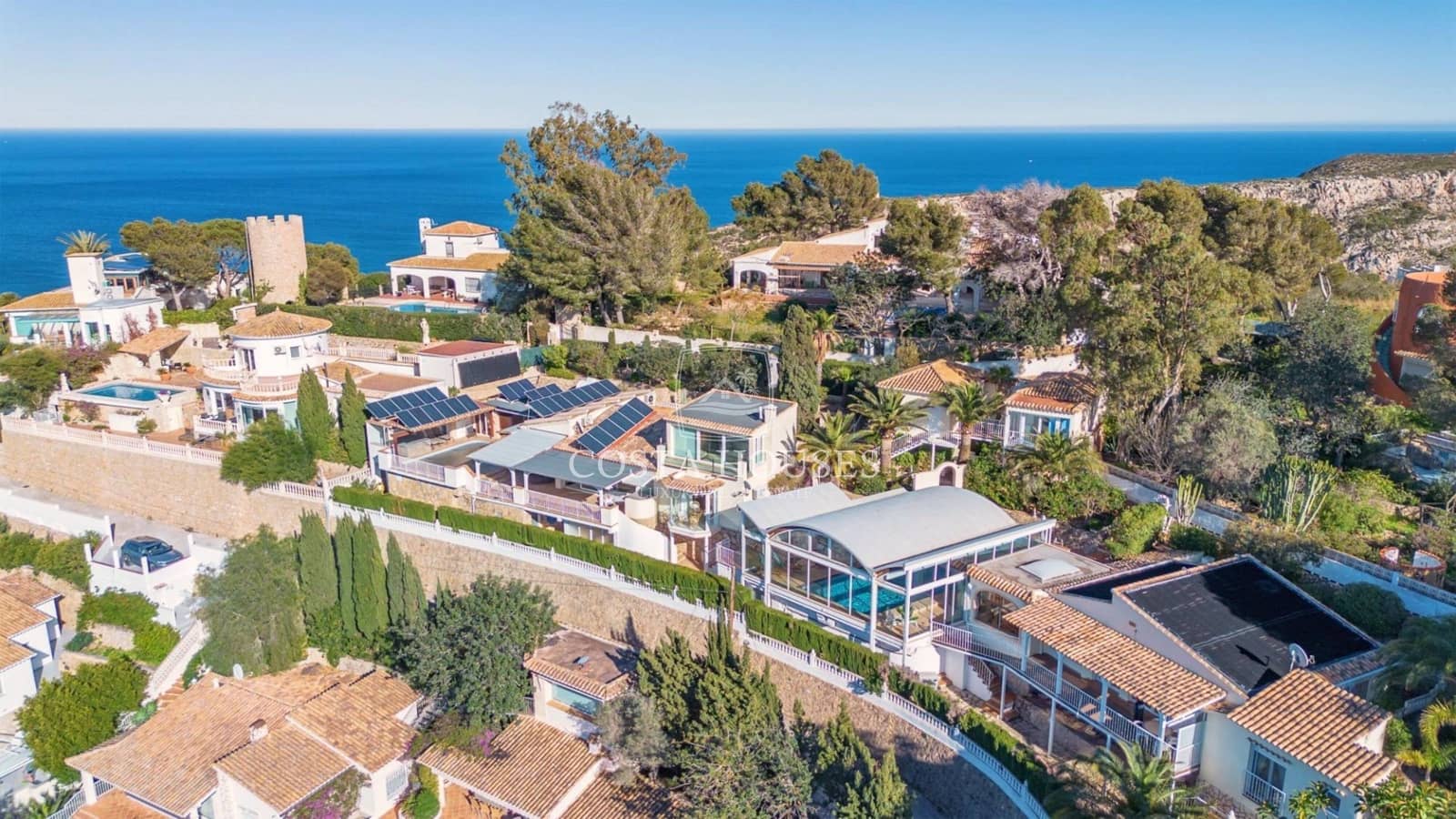 6 bedroom Villa for sale in Denia with pool garage - € 1,350,000 (Ref: 8979076)