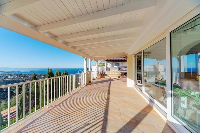 6 soverom Villa til salgs i Dénia med svømmebasseng garasje - € 1 145 000 (Ref: 8979076)