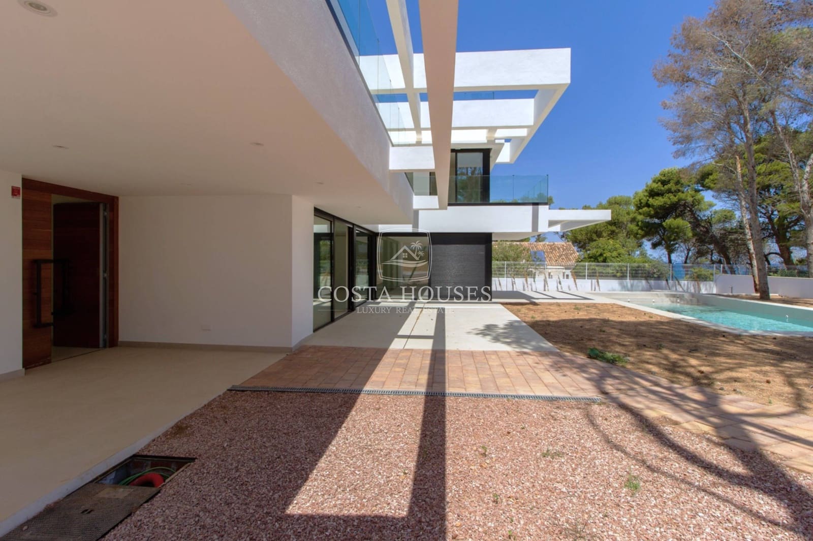 4 soveværelse Villa til salg i Denia med swimmingpool garage - € 2.400.000 (Ref: 9005991)