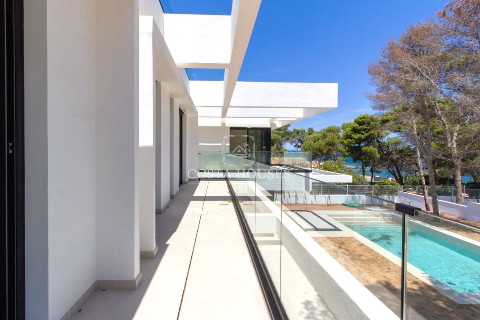 4 soveværelse Villa til salg i Denia med swimmingpool garage - € 2.400.000 (Ref: 9005991)