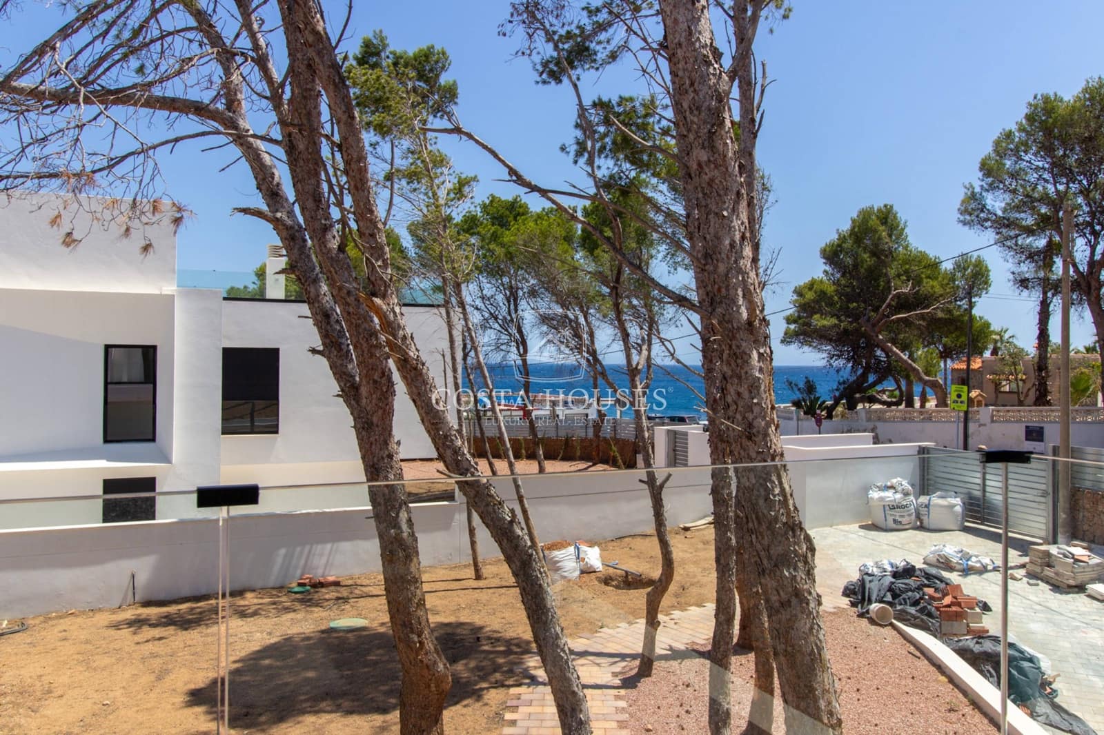 4 soveværelse Villa til salg i Denia med swimmingpool garage - € 2.400.000 (Ref: 9005991)