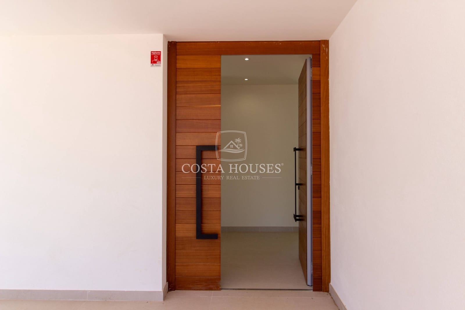 4 soveværelse Villa til salg i Denia med swimmingpool garage - € 2.400.000 (Ref: 9005991)