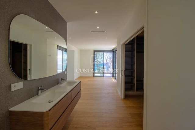 4 slaapkamer Villa te koop in Dénia met zwembad garage - € 2.400.000 (Ref: 9005991)