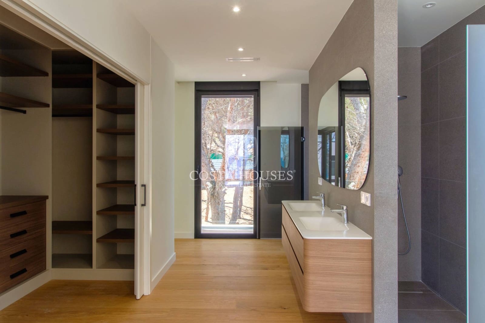 4 soveværelse Villa til salg i Denia med swimmingpool garage - € 2.400.000 (Ref: 9005991)