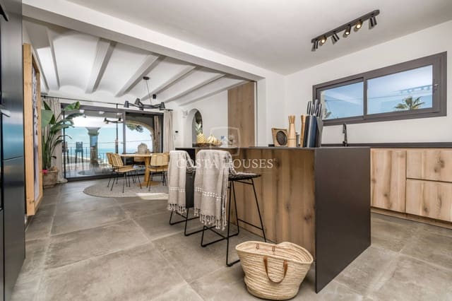 5 bedroom Villa for sale in La Granadella  - Costa Nova, Javea / Xàbia with pool - € 1,950,000 (Ref: 9026652)