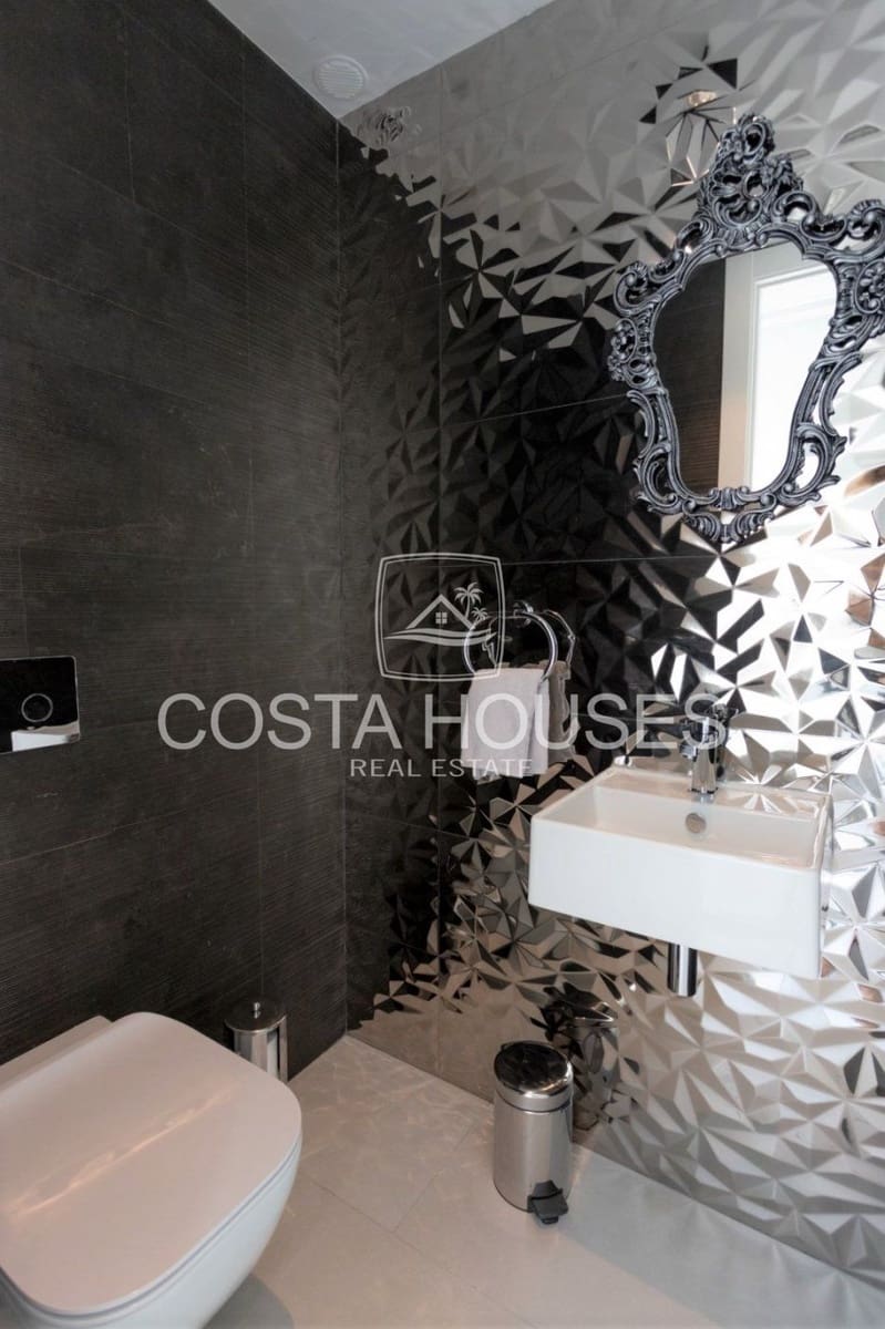 4 Zimmer Villa zu verkaufen in Javea / Xabia mit Pool - 1.100.000 € (Ref: 9029475)